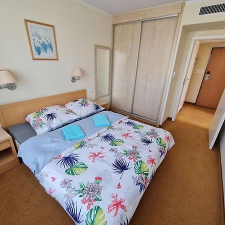 10Q - Z6 Apartament 801 Varşova Dış mekan fotoğraf